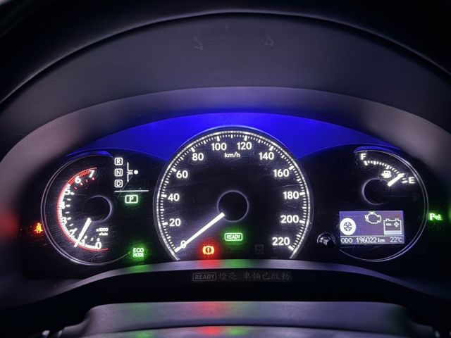 菁英版 平均油耗可達23.3km/ltr 大電池已更換 F-SPORT套件 記憶電動椅 定速巡航 倒車顯影 分區溫控  第19張相片