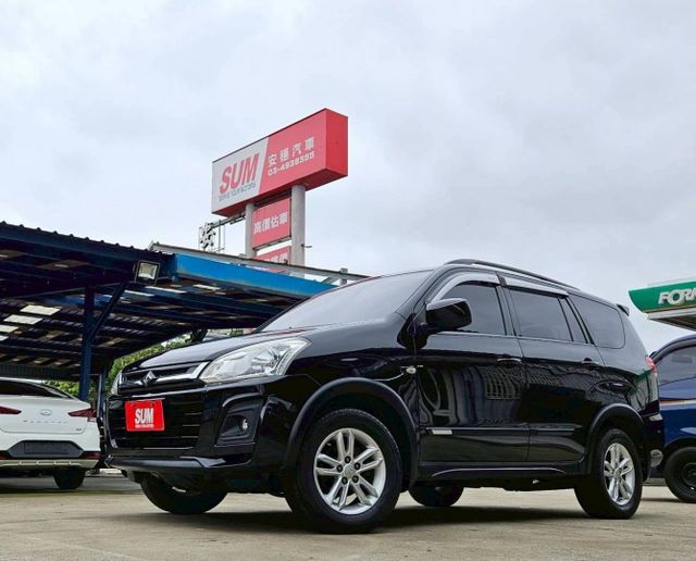 旗艦型 數位液晶儀表板 定速巡航 後座出風口 車頂行李架 ECO節能模式 自動光感感應頭燈 16吋鋁圈  第1張相片