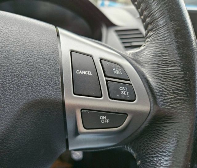 旗艦型 數位液晶儀表板 定速巡航 後座出風口 車頂行李架 ECO節能模式 自動光感感應頭燈 16吋鋁圈  第14張相片