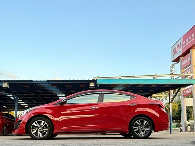ELANTRA EX 旗艦英倫特仕版 原廠保養紀錄 菱格紋座椅 LED日行燈 定速 天窗 影音配備 後座出風口 分區溫控  第6張相片