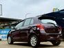 YARIS E版 新手練習、小資代步首選 省油省稅 雙前座氣囊 後視鏡電動調整 冷暖空調 ISOFIX  第3張縮圖