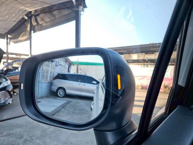 i-S EyeSight 原廠保養紀錄 四輪驅動 ACC跟車 盲點偵測 CarPlay主機 環景系統 分區溫控 換檔撥片  第18張相片