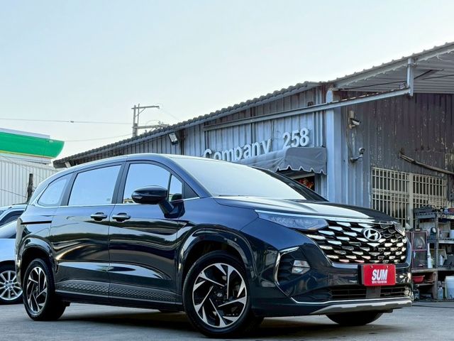 大七人座 全景天窗 盲點偵測 環景系統 導航系統 ACC跟車 車道置中維持輔助 AEB緊急煞停 免鑰匙解鎖啟動 LED燈  第2張相片