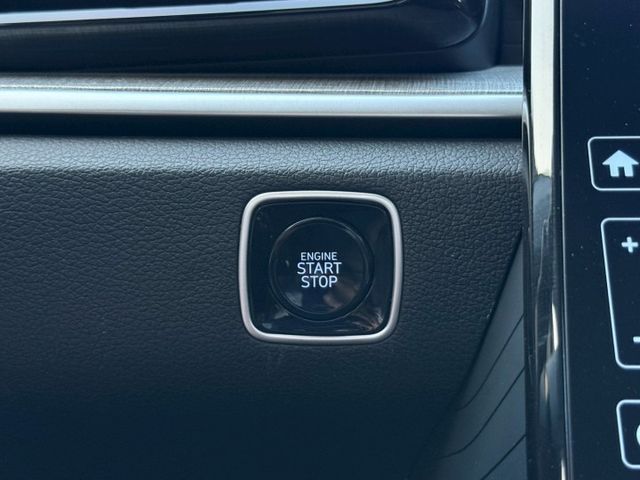 大七人座 全景天窗 盲點偵測 環景系統 導航系統 ACC跟車 車道置中維持輔助 AEB緊急煞停 免鑰匙解鎖啟動 LED燈  第18張相片