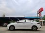 第六代ELANTRA 定速巡航 後座出風口 大螢幕安卓機 無線CarPlay 導航系統 倒車顯影 自動感應頭燈  第3張縮圖