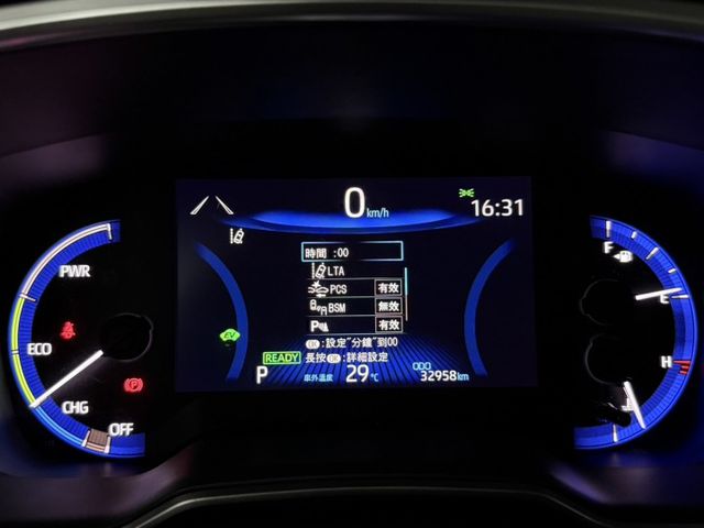 油電版 僅跑3萬 全速域ACC 盲點偵測 車道偏離警示 智慧型遠光燈 7SRS氣囊 免鑰匙摸門解鎖啟動 後座出風口  第18張相片