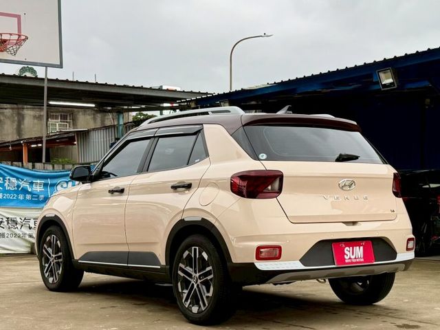 原廠保養紀錄 原廠保固中 奶咖雙色 ACC跟車 LED頭燈 CarPlay 恆溫空調 主動轉向頭燈 車道置中輔助  第4張相片
