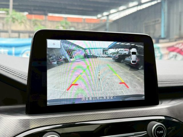 180旗艦版 全景天窗 腳踢感應電動尾門 LEVEL2輔助駕駛 盲點偵測 CARPLAY 電動座椅 HUD抬頭顯示器  第18張相片