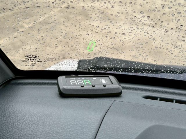 自排 五人座 原廠保養紀錄 盲點偵測 環景系統 定速巡航 CARPLAY主機 後座出風口 電動收折 電子式後視鏡  第17張相片