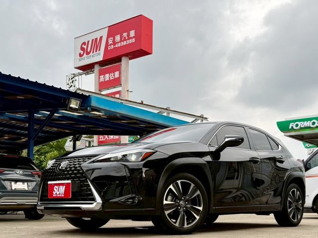 菁英PLUS 原廠保養紀錄 免鑰匙摸門解鎖啟動 貫穿式LED尾燈 ACC跟車 雙前座電動通風椅 CARPLAY 盲點偵測  第1張相片