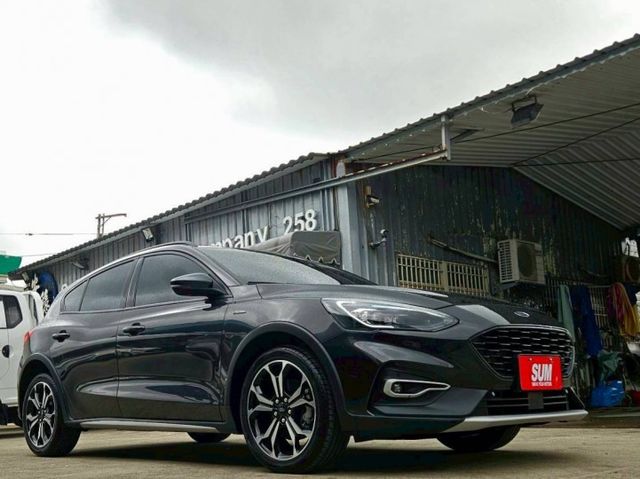 22.5式任性 LEVEL2輔助 數位儀錶 B&O音響 CarPlay 換檔撥片 分區溫控 HUD抬頭顯示器 盲點偵測  第2張相片