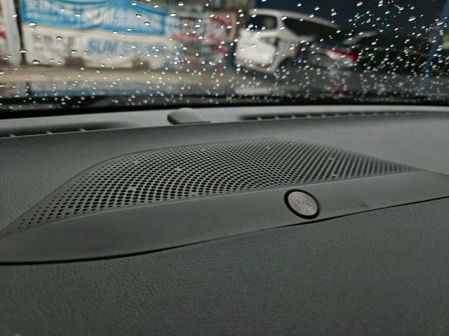 22.5式任性 LEVEL2輔助 數位儀錶 B&O音響 CarPlay 換檔撥片 分區溫控 HUD抬頭顯示器 盲點偵測  第9張相片