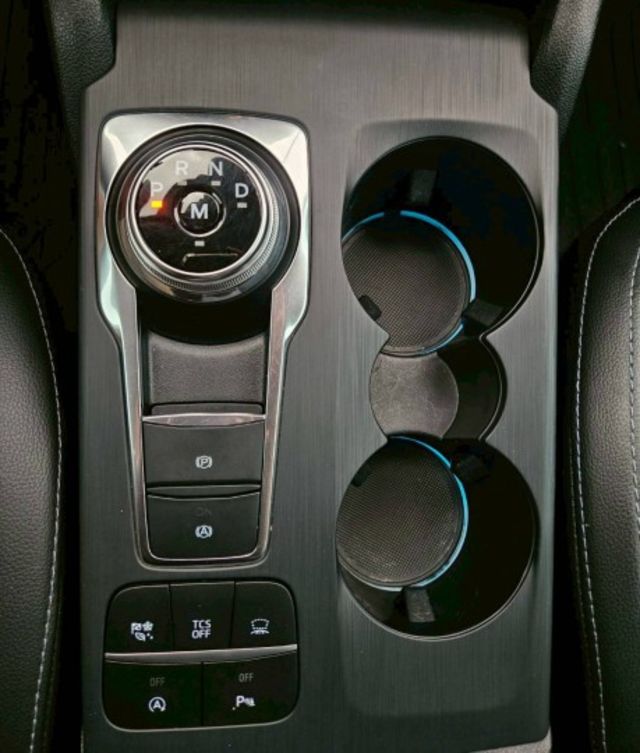 22.5式任性 LEVEL2輔助 數位儀錶 B&O音響 CarPlay 換檔撥片 分區溫控 HUD抬頭顯示器 盲點偵測  第19張相片