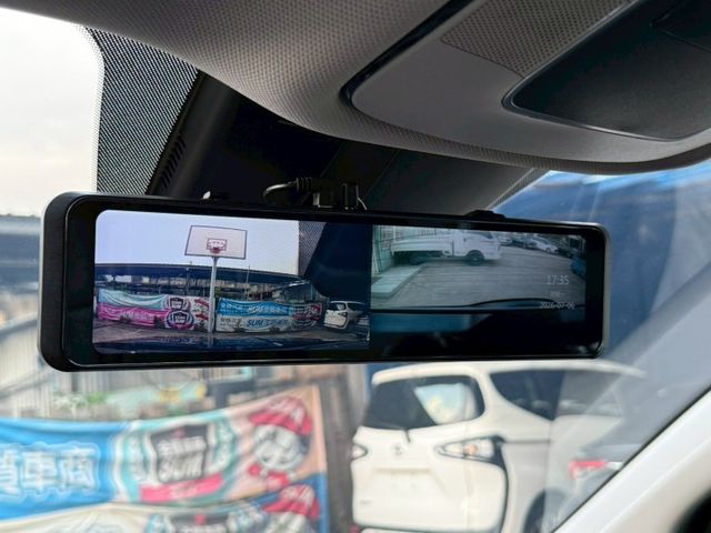 頂級B款 原廠保養紀錄 全景天窗 電動尾門 環景系統 電動座椅 ACC跟車 盲點偵測 CarPlay 電子式後視鏡  第18張相片