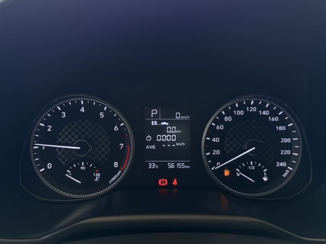 經典版 原廠保養紀錄 定速巡航 後座出風口 大螢幕安卓機 無線CarPlay 倒車顯影 自動感應頭燈 LED日行燈  第20張相片