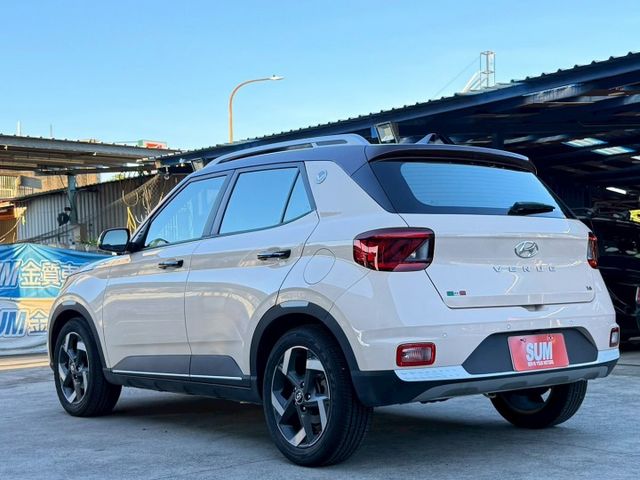 B款 原廠保養紀錄 奶茶咖啡雙色 環景系統 盲點偵測 CarPlay 免鑰匙解鎖啟動 車道置中輔助 恆溫空調  第3張相片