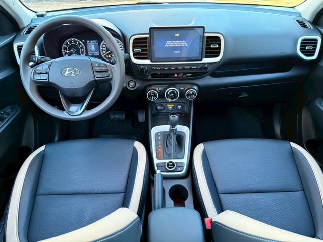 B款 原廠保養紀錄 奶茶咖啡雙色 環景系統 盲點偵測 CarPlay 免鑰匙解鎖啟動 車道置中輔助 恆溫空調  第9張相片