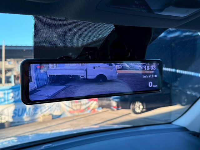 B款 原廠保養紀錄 奶茶咖啡雙色 環景系統 盲點偵測 CarPlay 免鑰匙解鎖啟動 車道置中輔助 恆溫空調  第12張相片