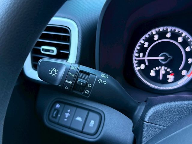 B款 原廠保養紀錄 奶茶咖啡雙色 環景系統 盲點偵測 CarPlay 免鑰匙解鎖啟動 車道置中輔助 恆溫空調  第15張相片