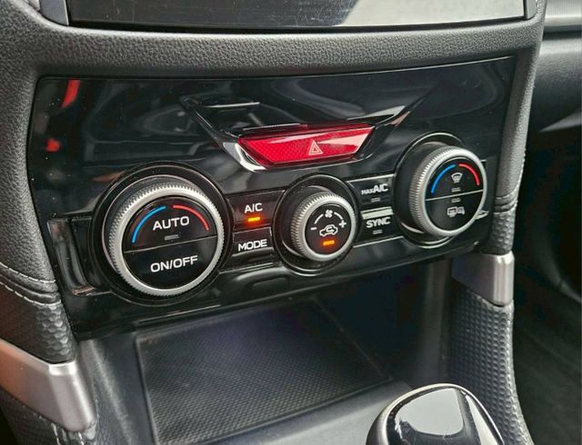 i-L EyeSight 四輪傳動 ACC跟車 盲點偵測 盲區影像輔助 AEB緊急煞停 車道偏移警示 免鑰匙摸門解鎖  第15張相片