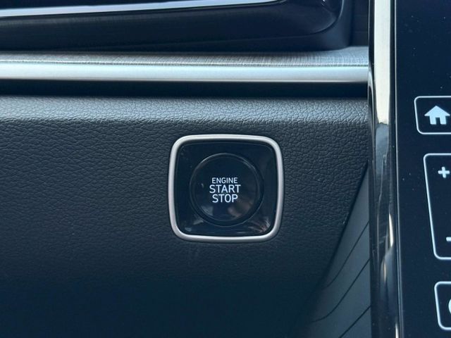 大七人座 全景天窗 盲點偵測 環景系統 導航系統 ACC跟車 車道置中維持輔助 AEB緊急煞停 免鑰匙解鎖啟動 LED燈  第11張相片