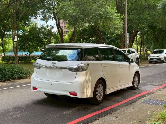 Toyota Wish  第7張相片