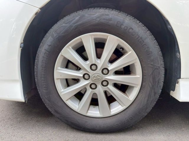 Toyota Wish  第8張相片