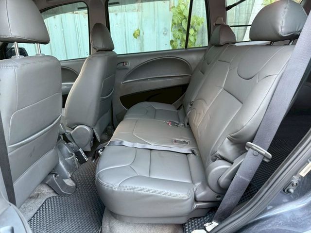 Mitsubishi Zinger  第15張相片