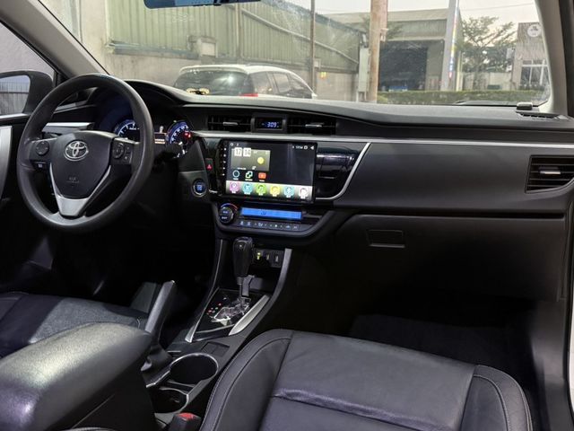 Toyota ALTIS  第13張相片