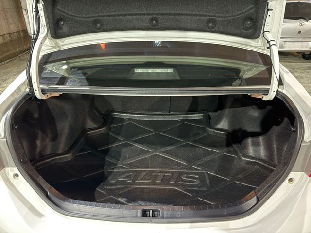 Toyota ALTIS  第19張相片