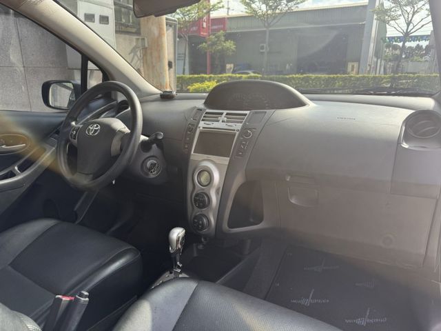 Toyota Yaris  第2張相片