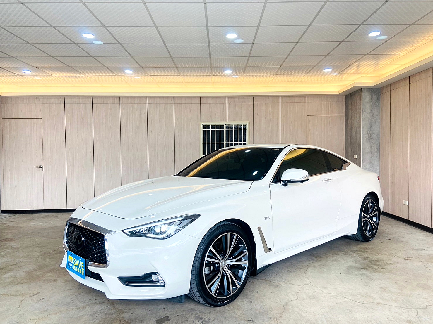 LINE:goodcar888 白馬一匹 最頂級 2020年式 無限 Q60 2.0T 超少開 閥門加持 聲浪更迷人 媲美新車包滿意  第1張相片