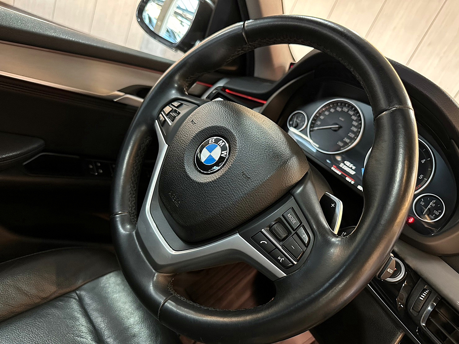 LINE:goodcar888 →一手董事長愛車← 車況媲美新車 可全貸 超貸好幾本活用金 2015年 BMW X5 2.0 25D 超省!  第7張相片