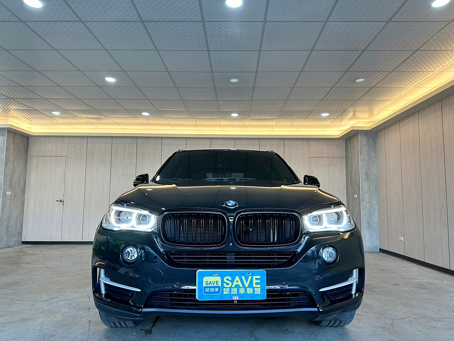 LINE:goodcar888 →一手董事長愛車← 車況媲美新車 可全貸 超貸好幾本活用金 2015年 BMW X5 2.0 25D 超省!  第16張相片