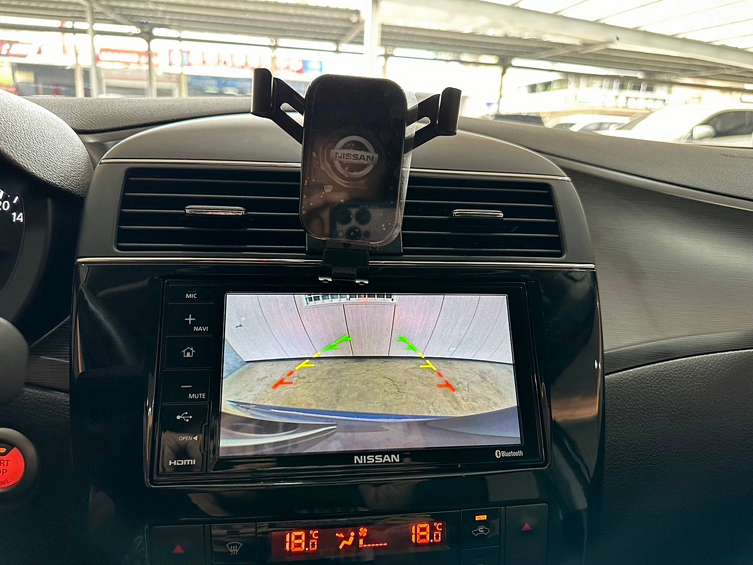 LINE:goodcar888 一手車僅跑七萬 全原廠保養2016年 Nissan Tiida 5D 1.6 豪華影音版 CVT無段變速 自然進氣   第12張相片