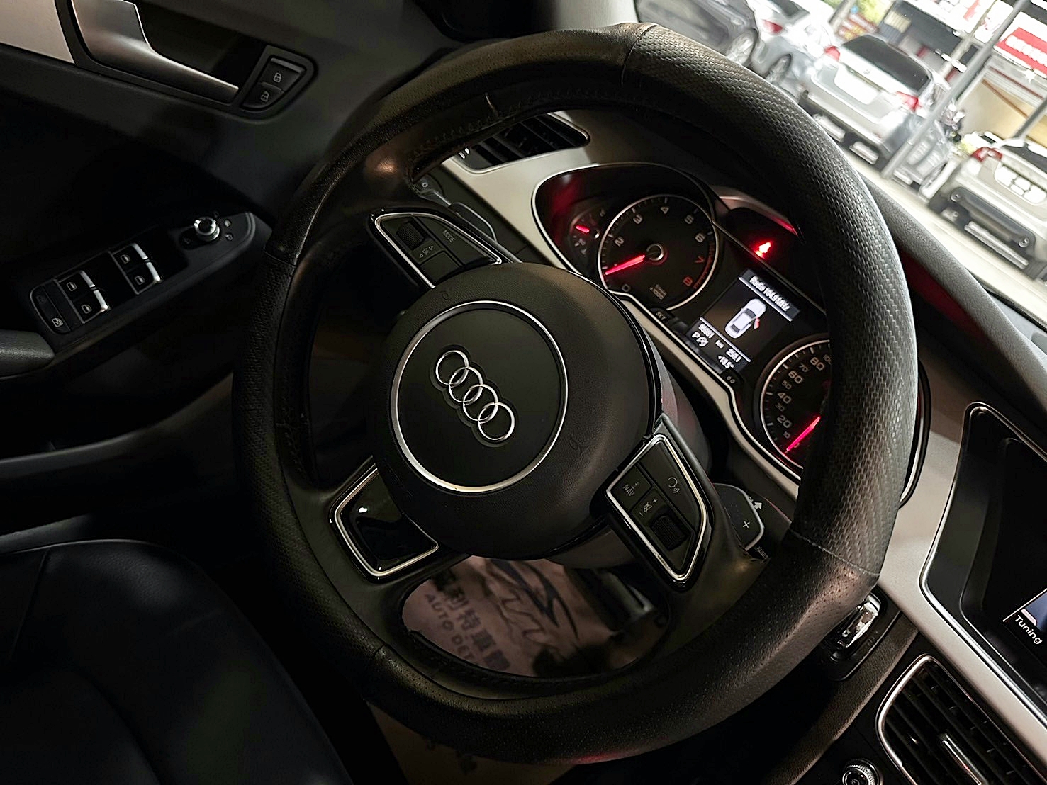 型男必備 2015年 Audi A4 1.8 25 TFSI CVT 8速手自排 渦輪增壓  第6張相片