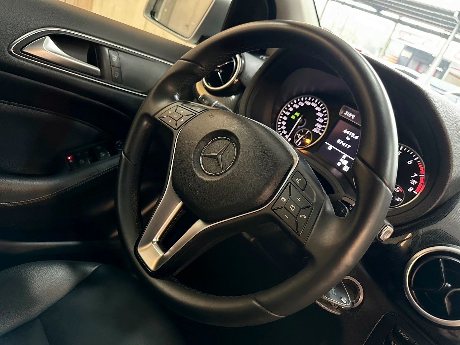 2013年 Benz B180 1.6 僅跑八萬 新車價149萬 雙離合器7速自手排 渦輪增壓  第6張相片