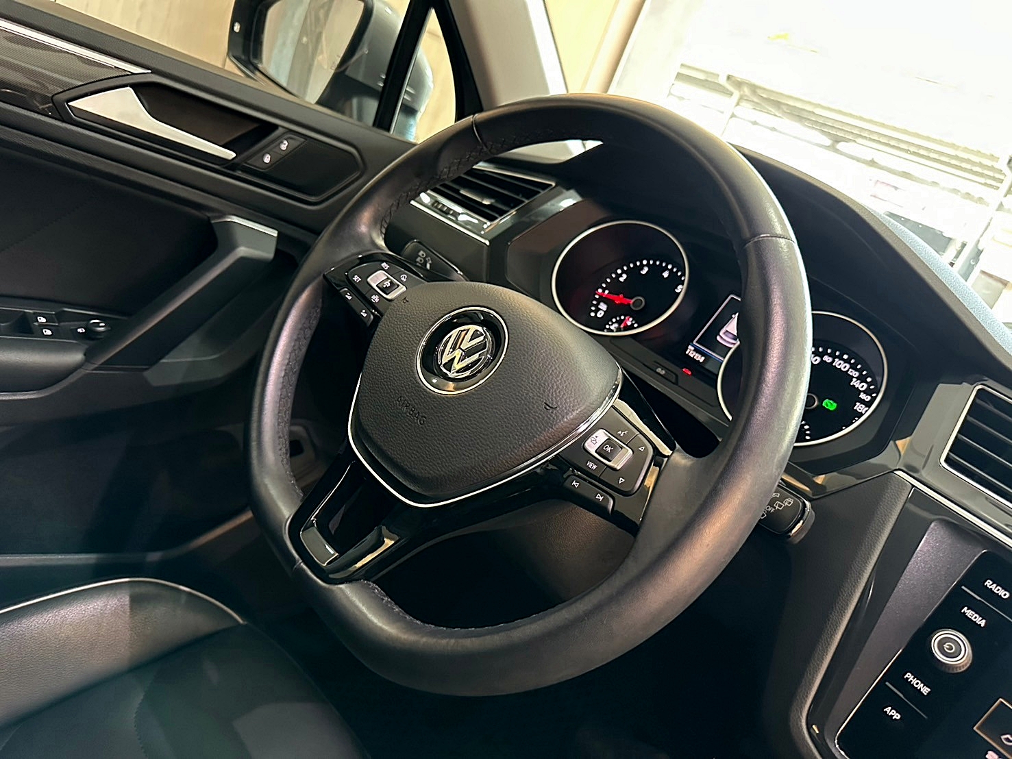 2019年 福斯 TIGUAN 330 TSI 4WD 新車價130萬 原廠保養 雙離合器7速自手排 渦輪增壓  第6張相片