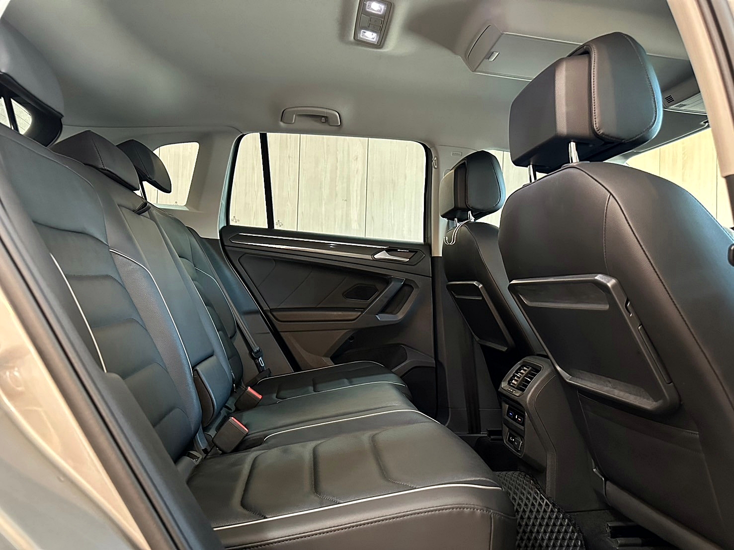 2019年 福斯 TIGUAN 330 TSI 4WD 新車價130萬 原廠保養 雙離合器7速自手排 渦輪增壓  第13張相片