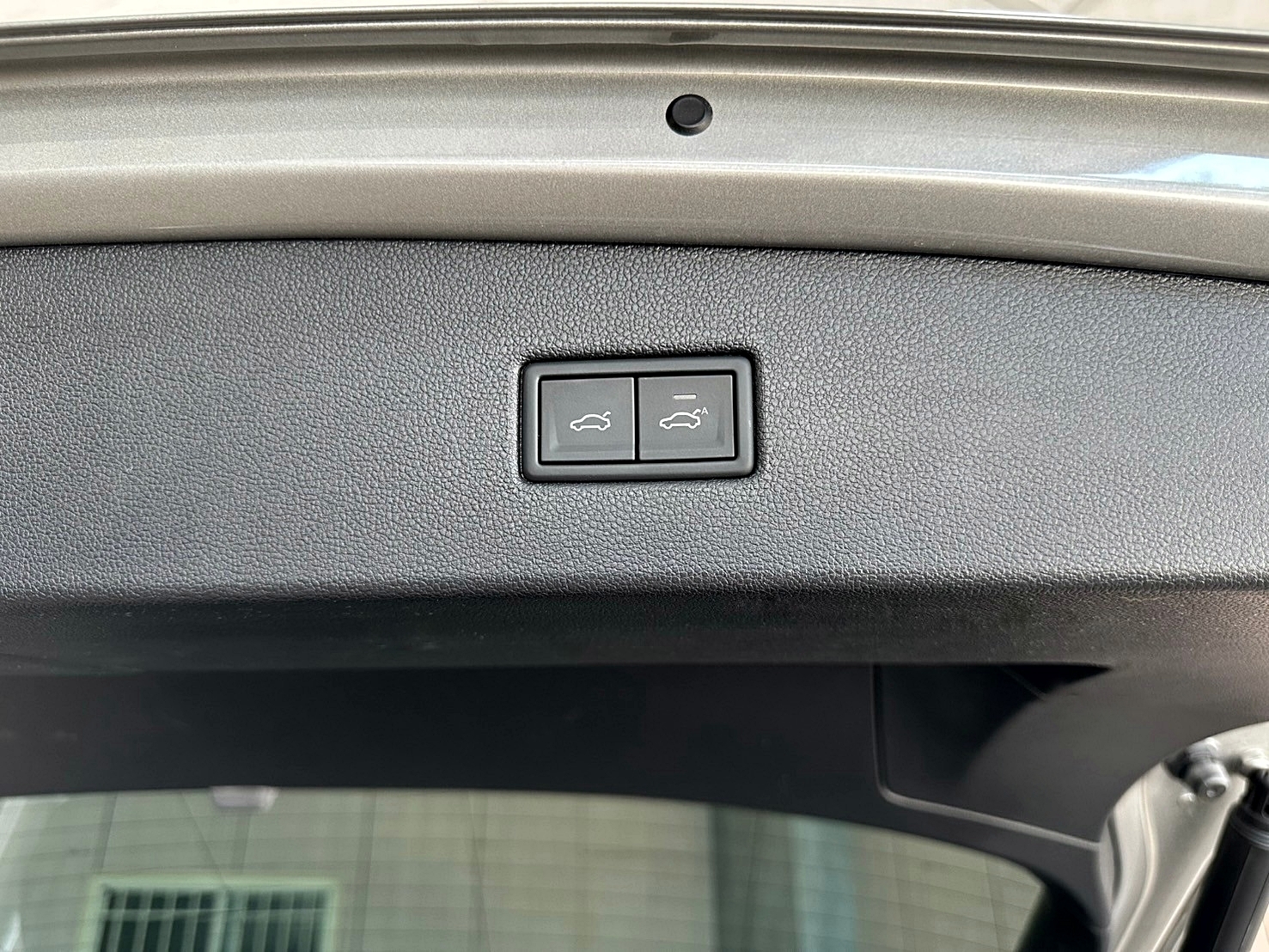 2019年 福斯 TIGUAN 330 TSI 4WD 新車價130萬 原廠保養 雙離合器7速自手排 渦輪增壓  第19張相片