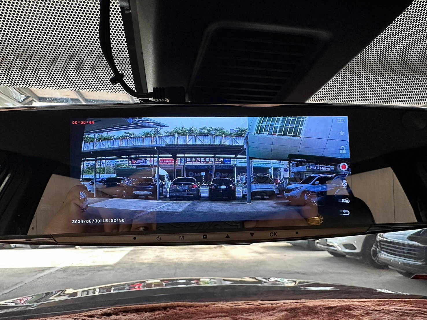 全省兩年保固 2019年 Nissan Kicks 1.5智行旗艦版 CVT無段變速 自然進氣 僅跑八萬  第6張相片