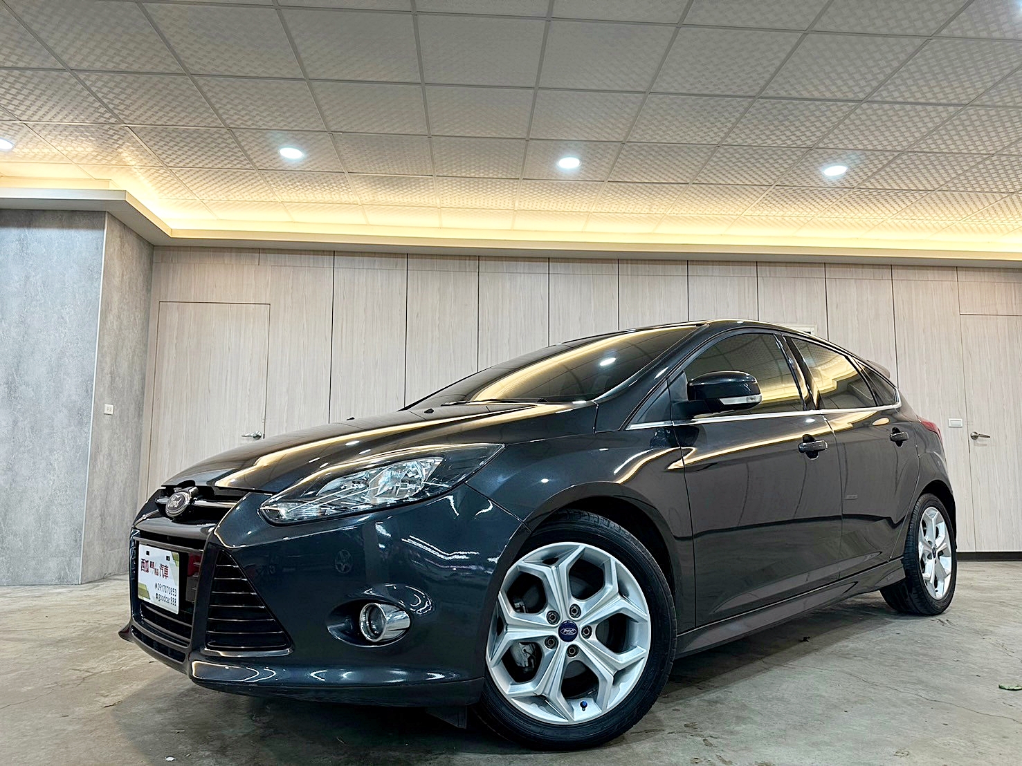 LINE:goodcar888 2013年 Ford Focus 5D 2.0汽油運動型 雙離合器6速自手排 自然進氣  第1張相片