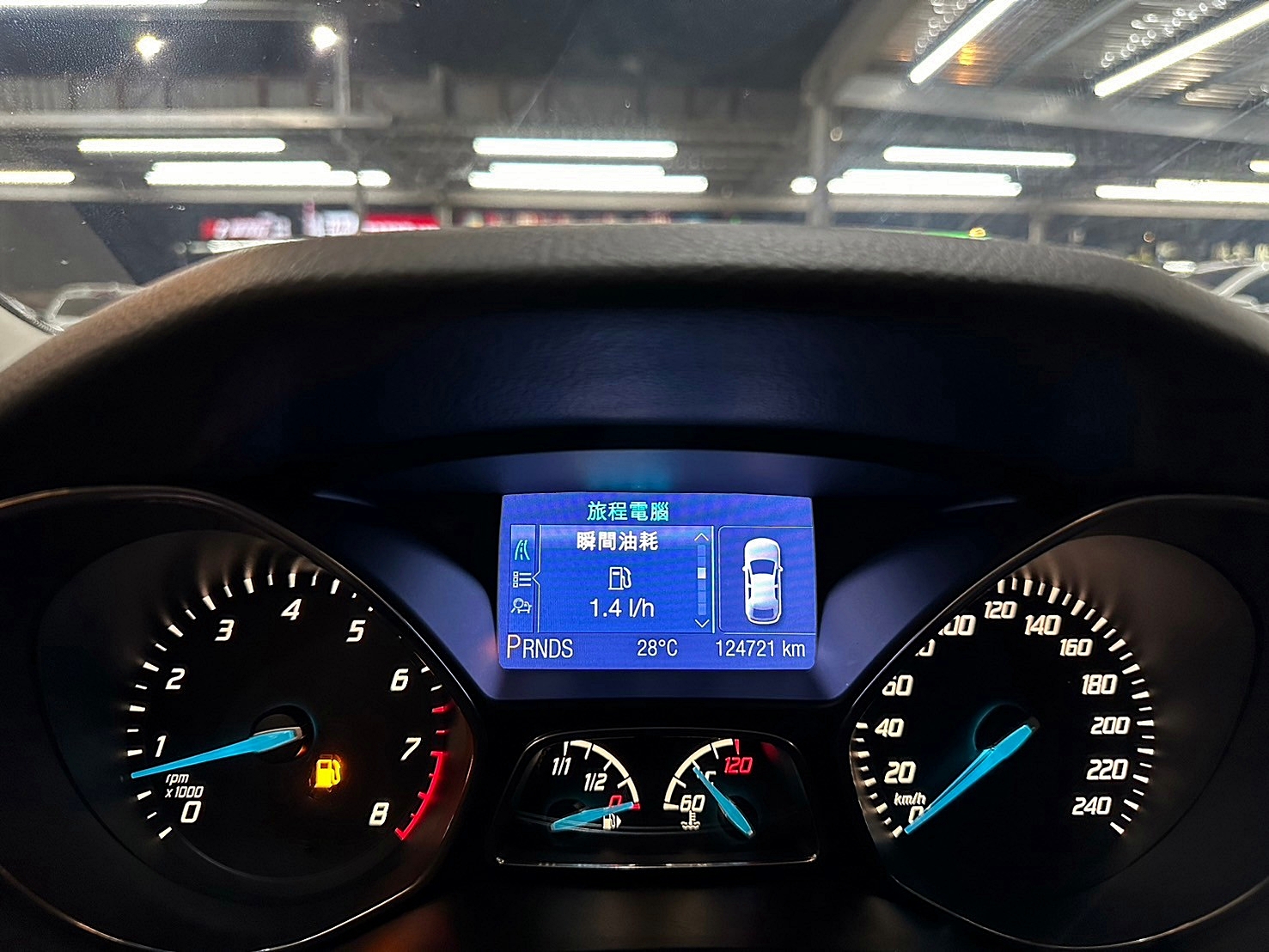 LINE:goodcar888 2013年 Ford Focus 5D 2.0汽油運動型 雙離合器6速自手排 自然進氣  第8張相片
