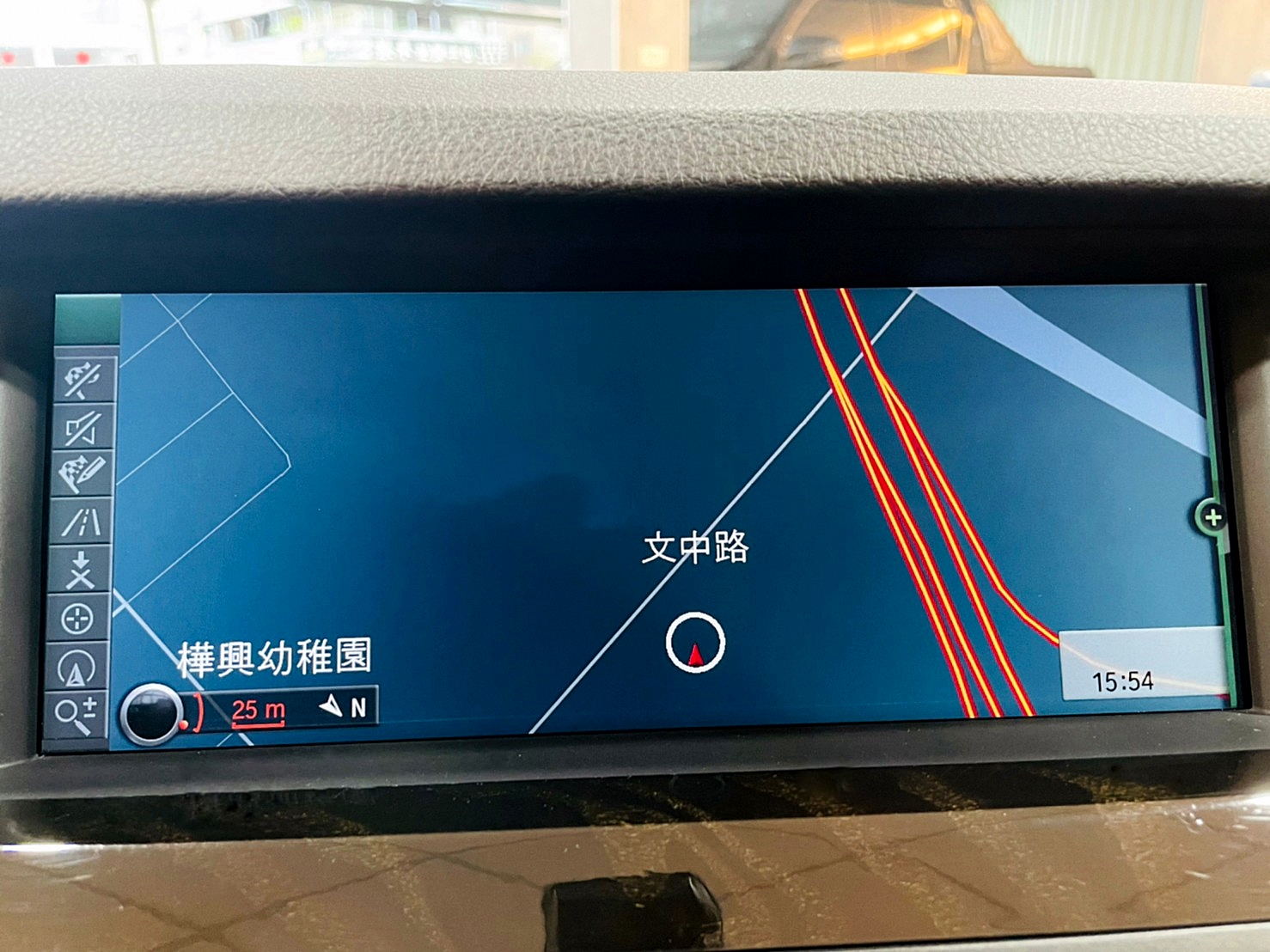 LINE:goodcar888 2010年 BMW 528i 3.0 一手車 僅跑14萬 新車價337萬 8速手自排 自然進氣 🔥前霧燈   第10張相片