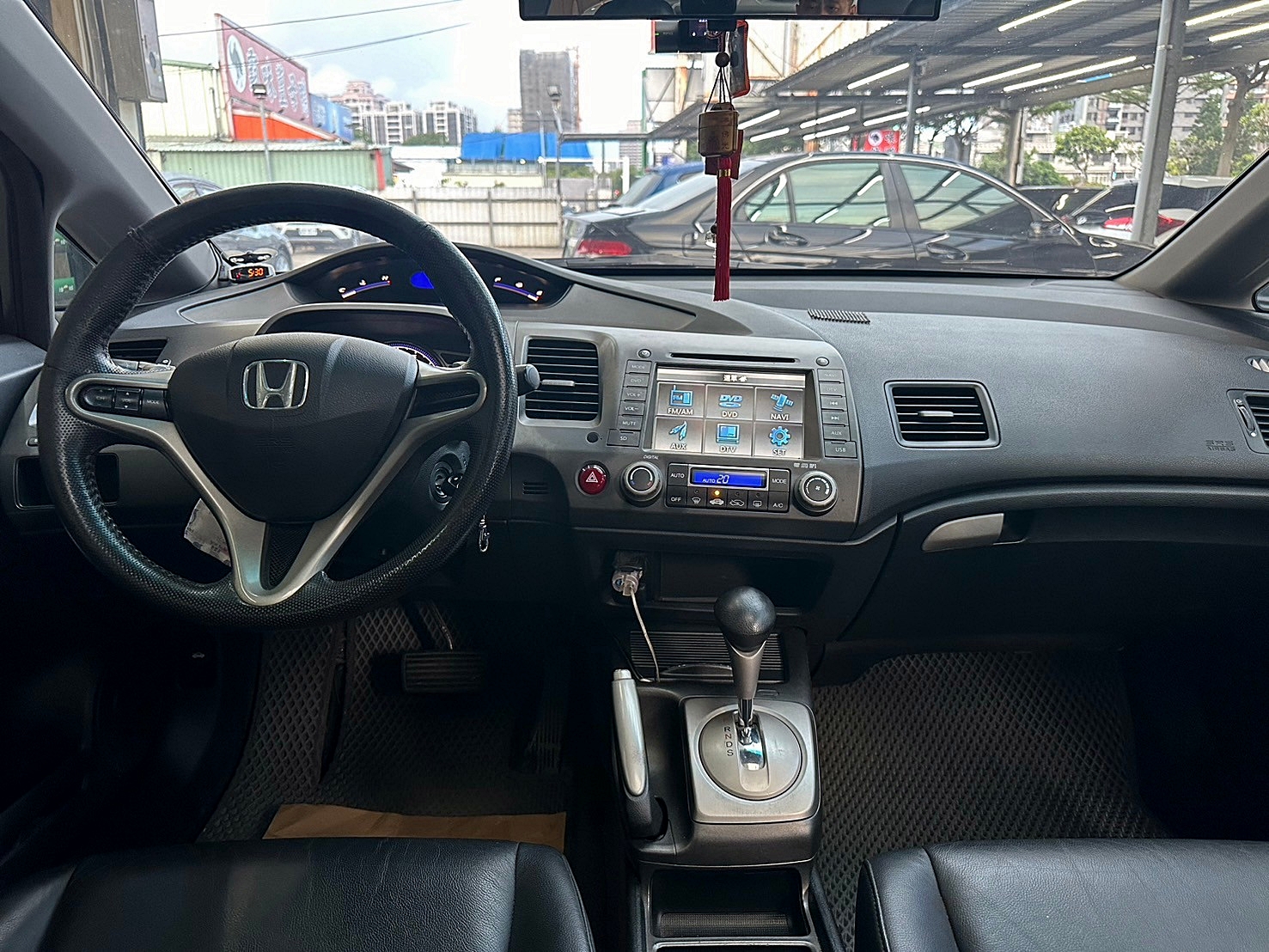 LINE:goodcar888 2011年 Honda Civic 1.8 VTIS 五速手自排 自然進氣 🔥倒車顯影  第5張相片