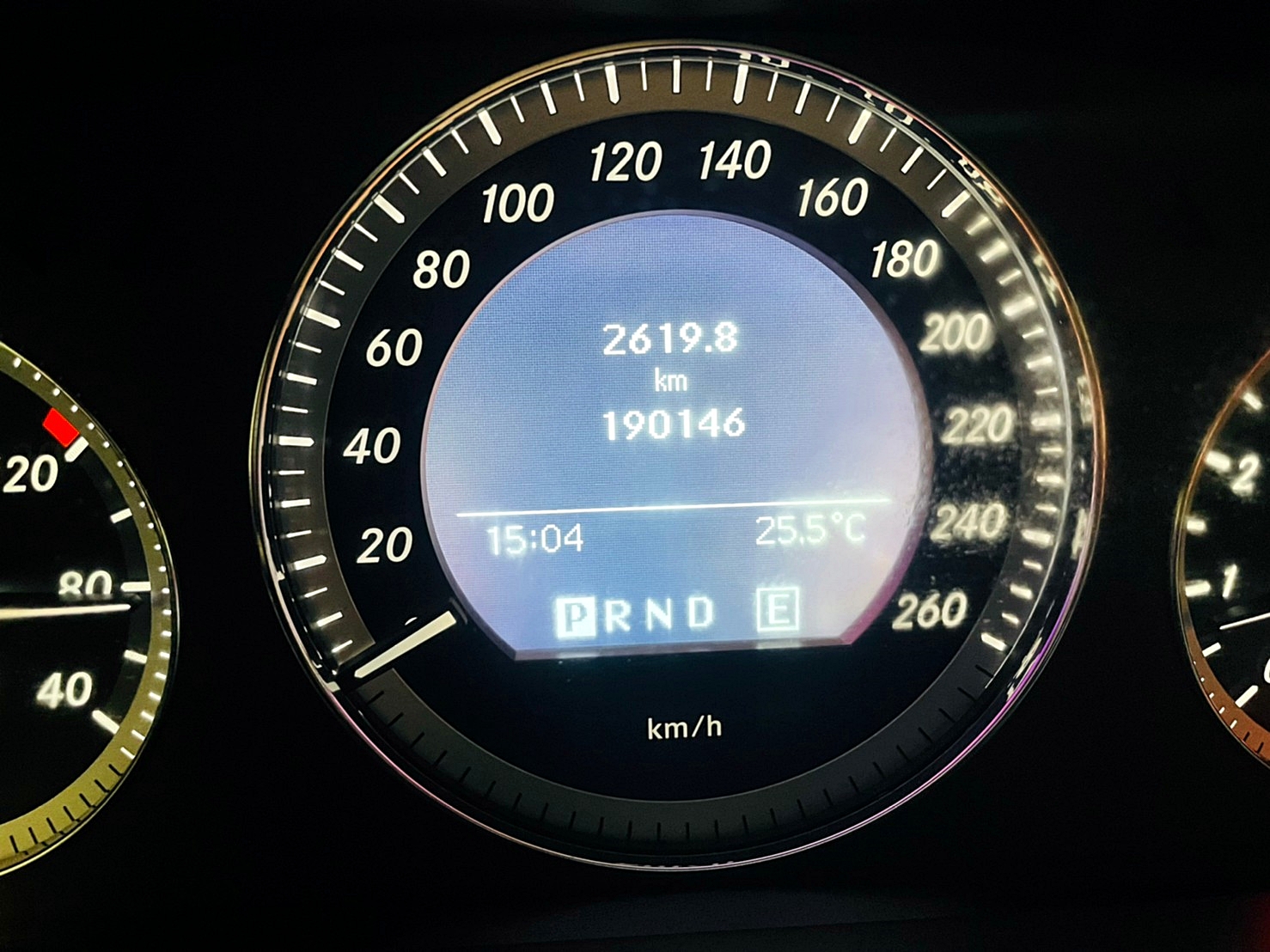 LINE:goodcar888 2010年 Benz C200 CGI 1.8 新車價205萬 5速手自排 渦輪增壓    第9張相片