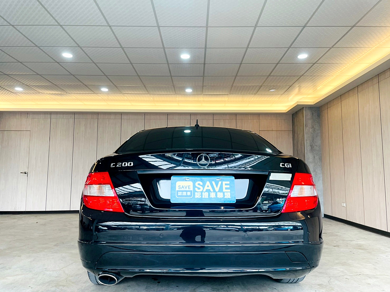 LINE:goodcar888 2010年 Benz C200 CGI 1.8 新車價205萬 5速手自排 渦輪增壓    第14張相片