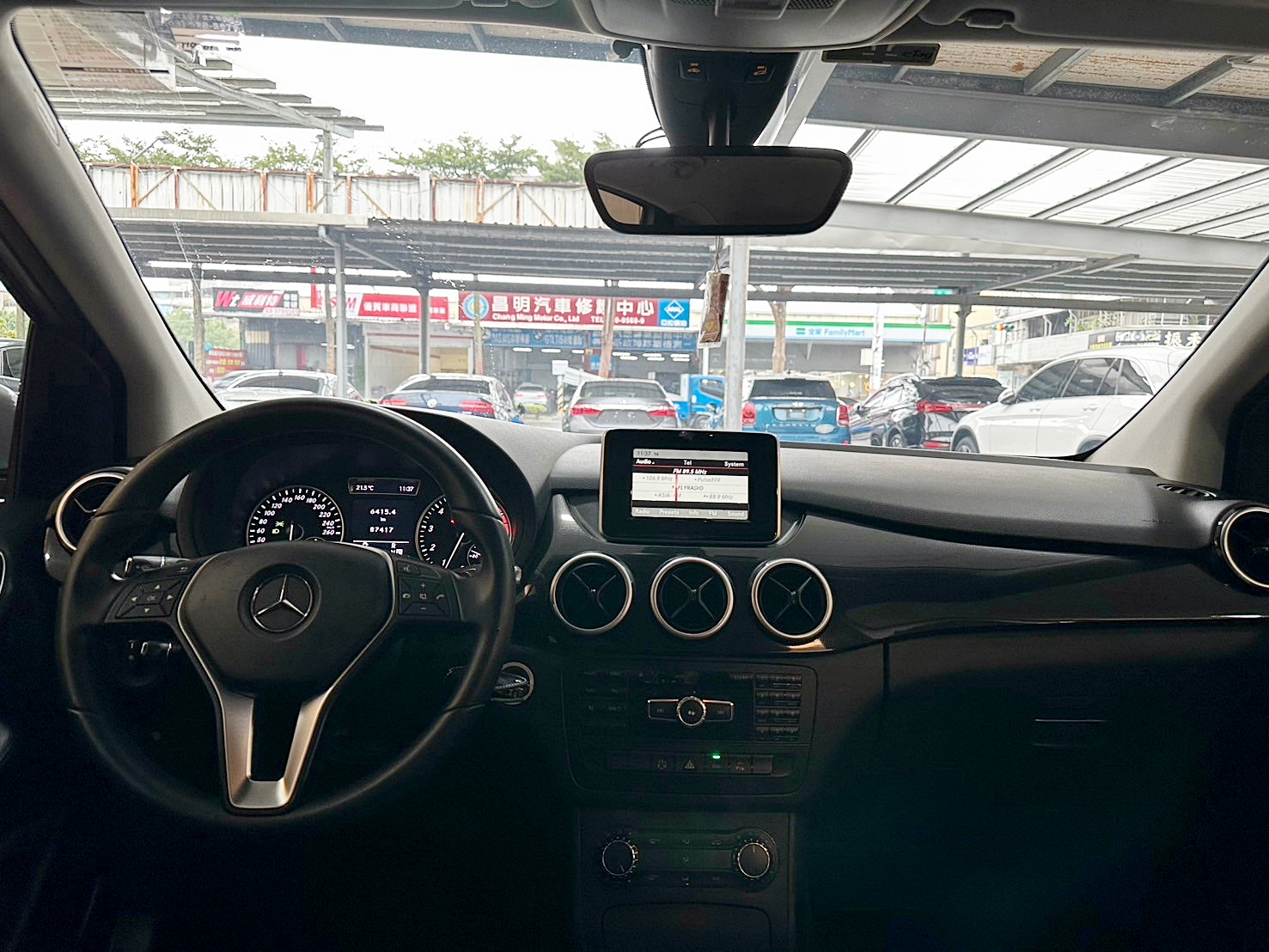 LINE:goodcar888 2013年 Benz B180 1.6 僅跑八萬 新車價149萬 雙離合器7速自手排 渦輪增壓  第5張相片