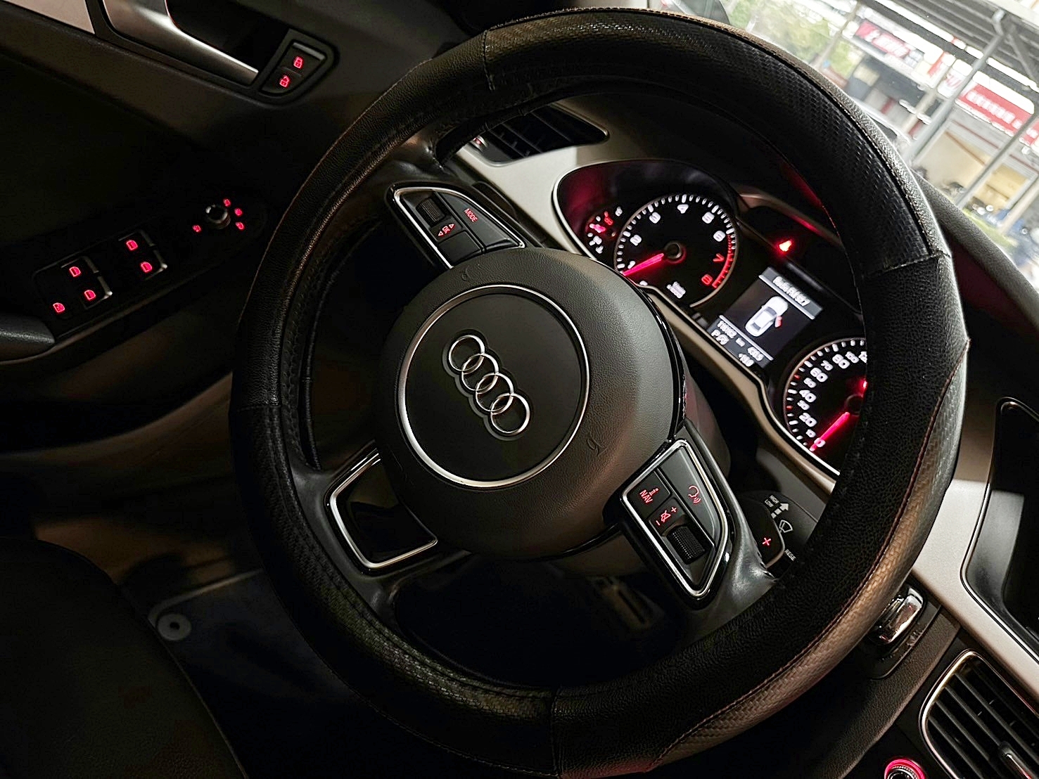 LINE:goodcar888 2015年 Audi A4 1.8 25 TFSI CVT 8速手自排 渦輪增壓  第6張相片