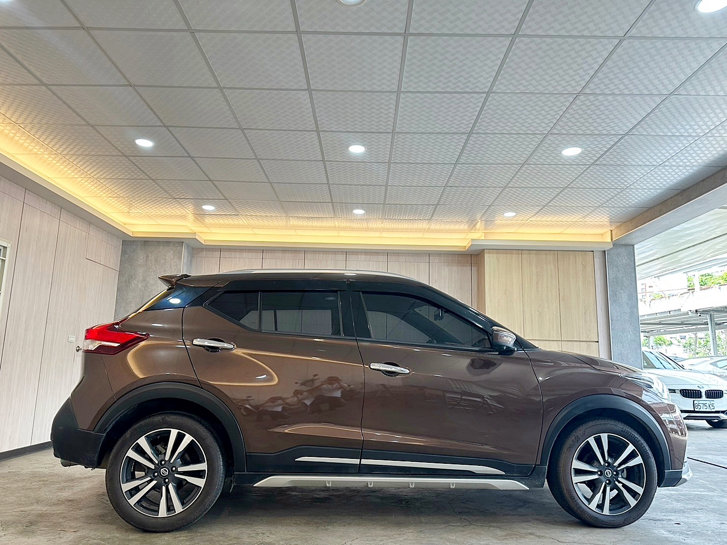 LINE:goodcar888 2019年 Nissan Kicks 1.5智行旗艦版 CVT無段變速 自然進氣 僅跑八萬  第6張相片